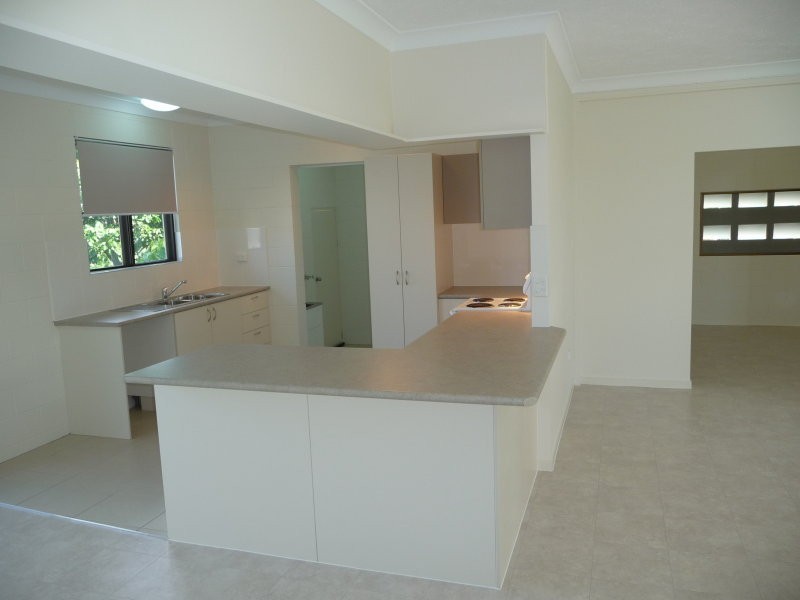 77 Roma Street, Cardwell QLD 4849