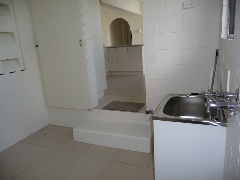 77 Roma Street, Cardwell QLD 4849