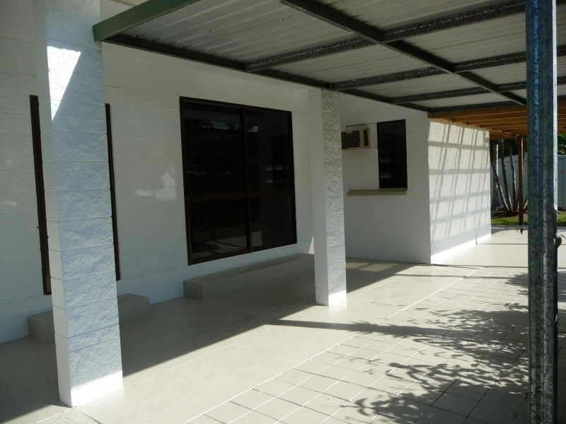 77 Roma Street, Cardwell QLD 4849