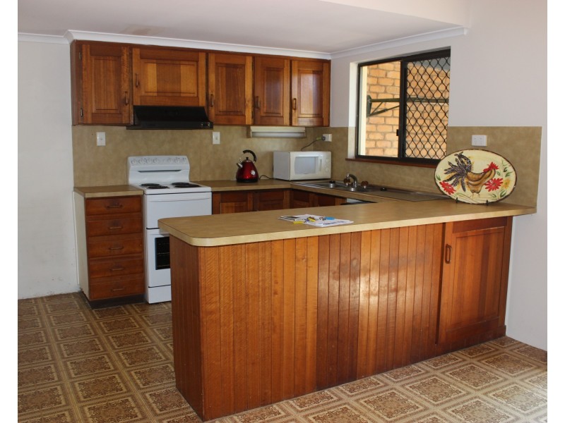 8/160 Victoria Street, Cardwell QLD 4849