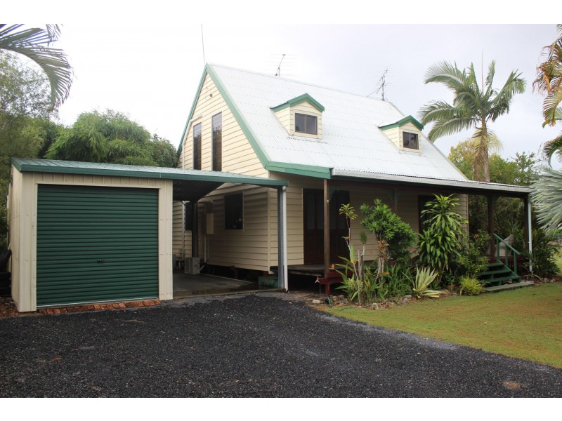 4 Albert Street, Cardwell QLD 4849