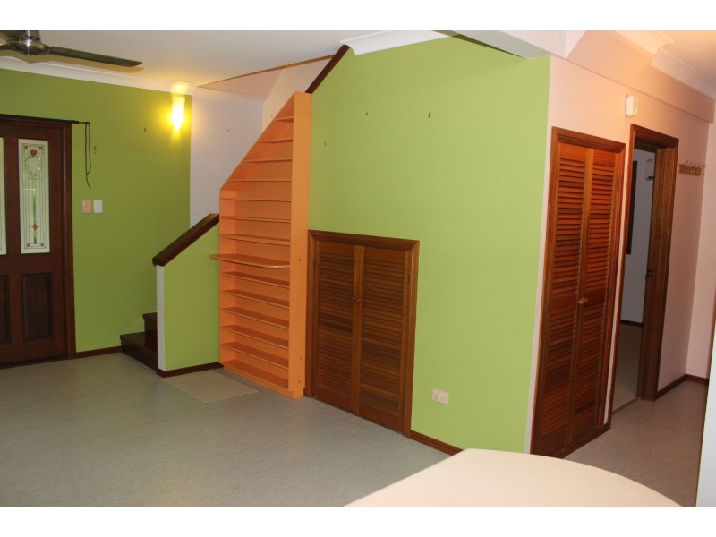 4 Albert Street, Cardwell QLD 4849