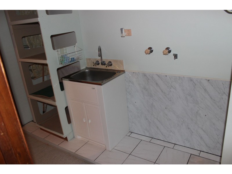 4 Albert Street, Cardwell QLD 4849