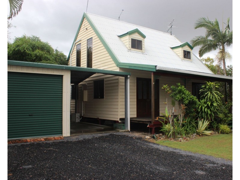 4 Albert Street, Cardwell QLD 4849