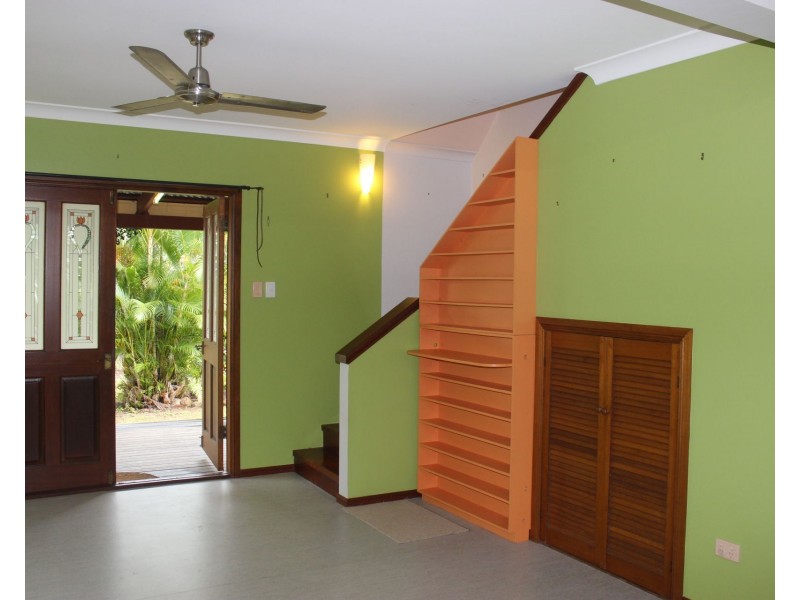 4 Albert Street, Cardwell QLD 4849