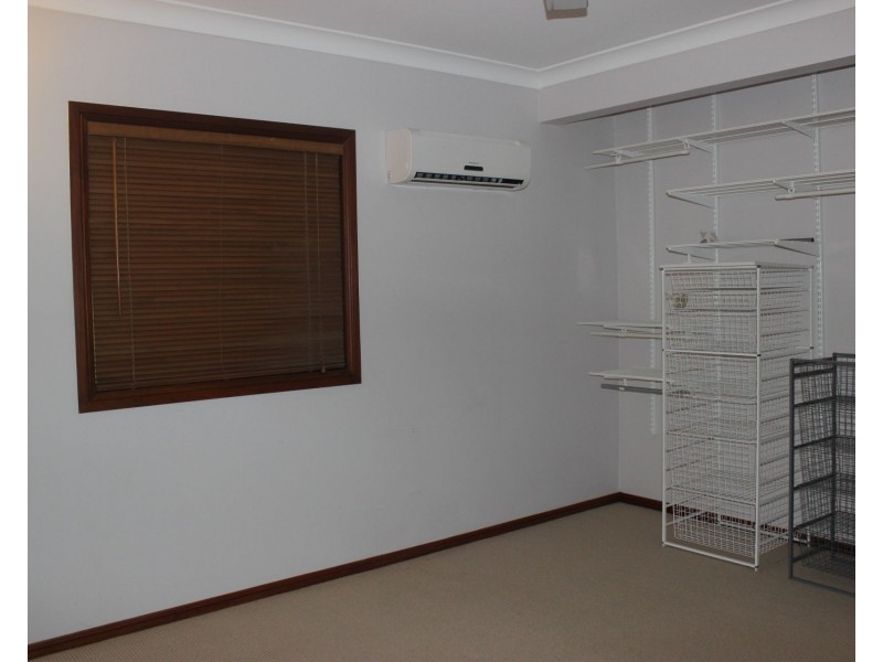 4 Albert Street, Cardwell QLD 4849