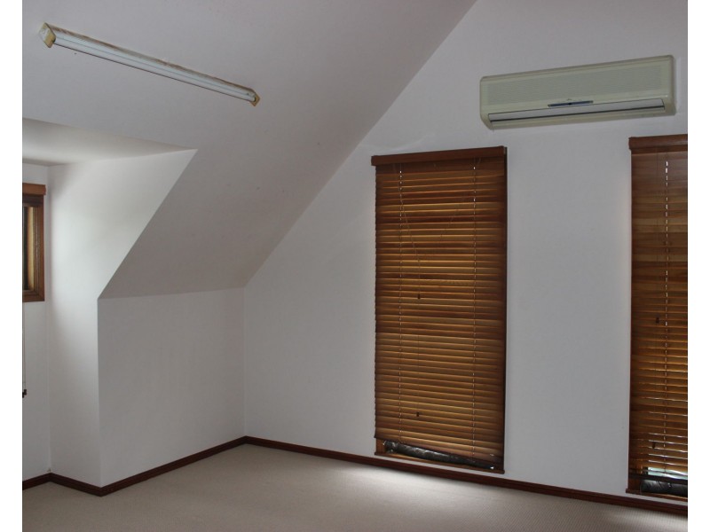 4 Albert Street, Cardwell QLD 4849