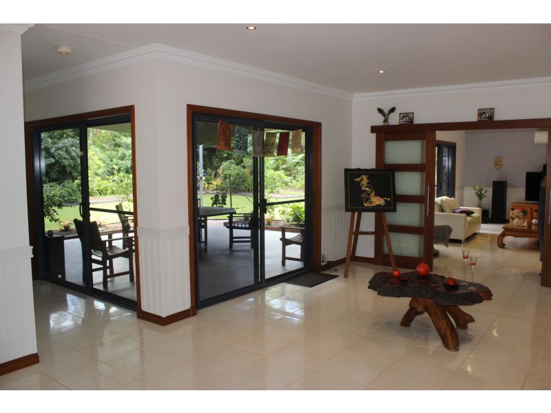 21 Curtis Road, Cardwell QLD 4849