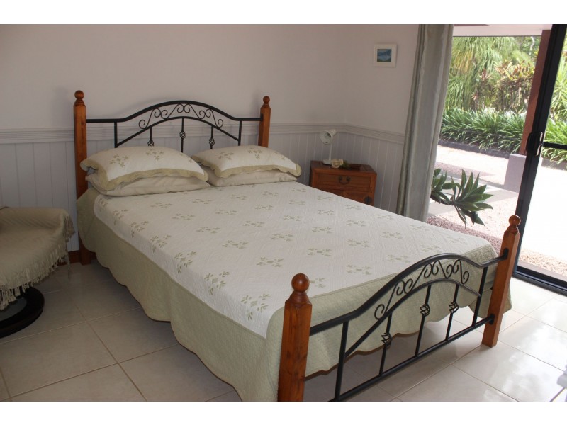 21 Curtis Road, Cardwell QLD 4849