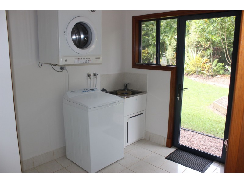 21 Curtis Road, Cardwell QLD 4849