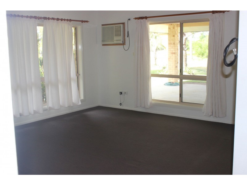 703 Ellerbeck Road, Cardwell QLD 4849