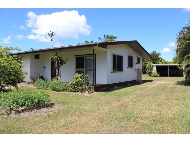 15 Landsdown Street, Cardwell QLD 4849