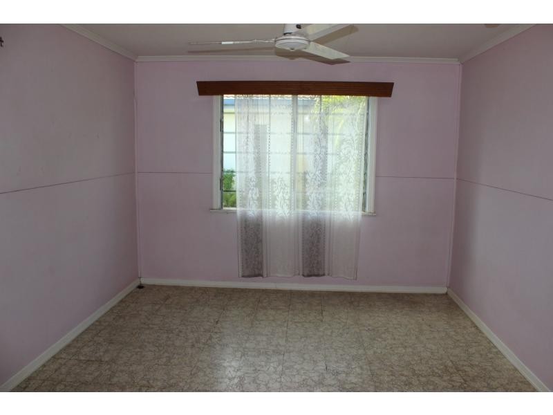 15 Landsdown Street, Cardwell QLD 4849