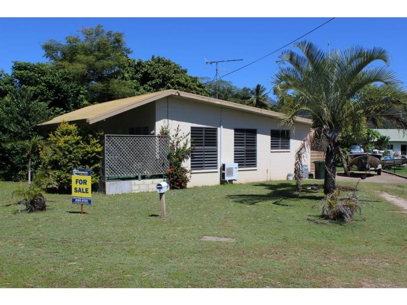 9 Jamieson Street, Cardwell QLD 4849