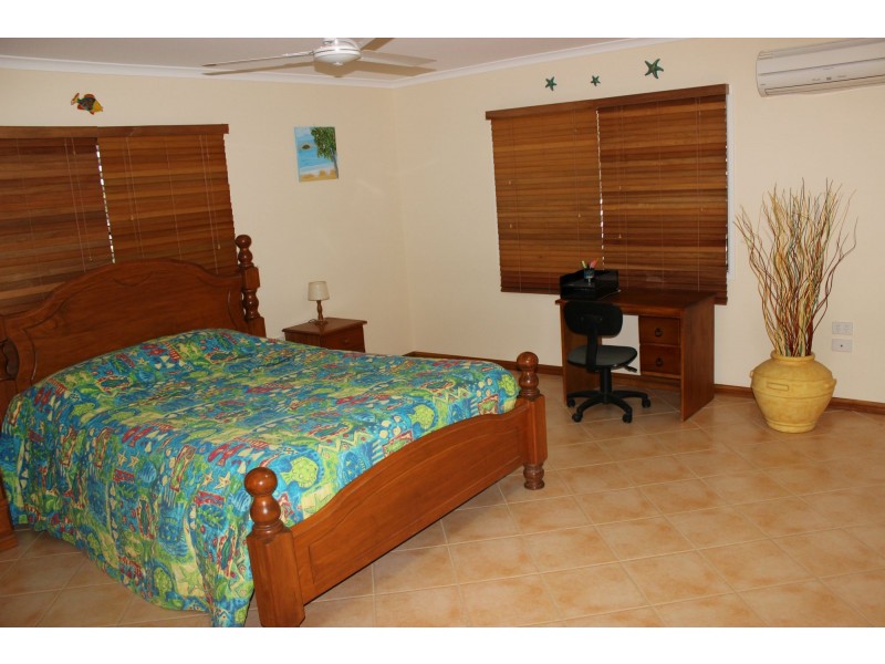 18 Landsdown Street, Cardwell QLD 4849