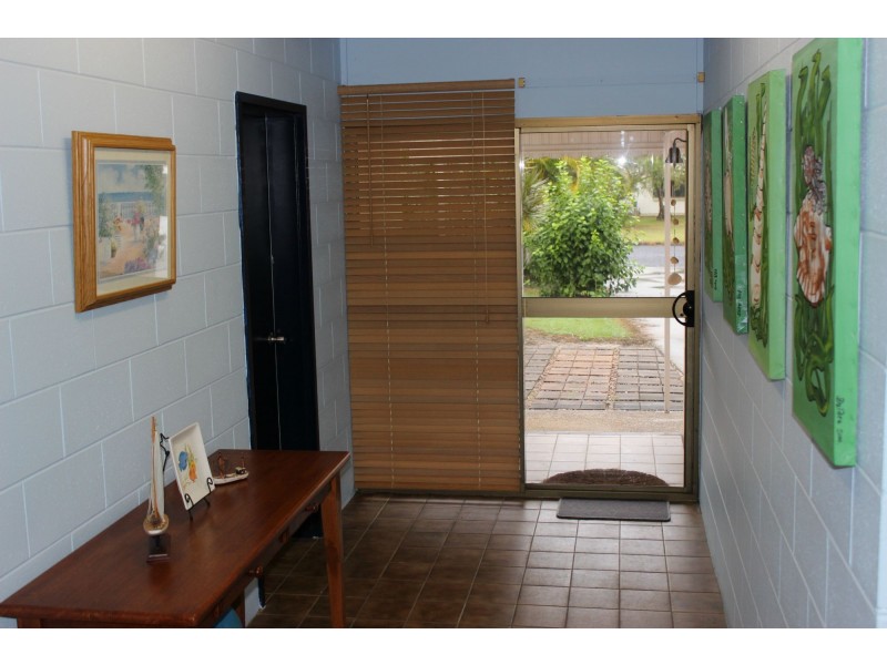 18 Landsdown Street, Cardwell QLD 4849