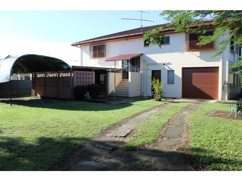18 Landsdown Street, Cardwell QLD 4849