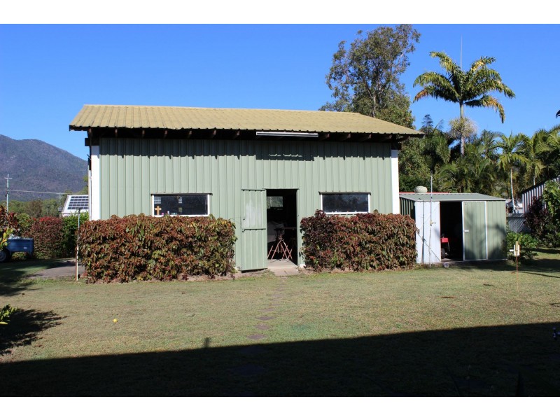 95 Roma Street, Cardwell QLD 4849