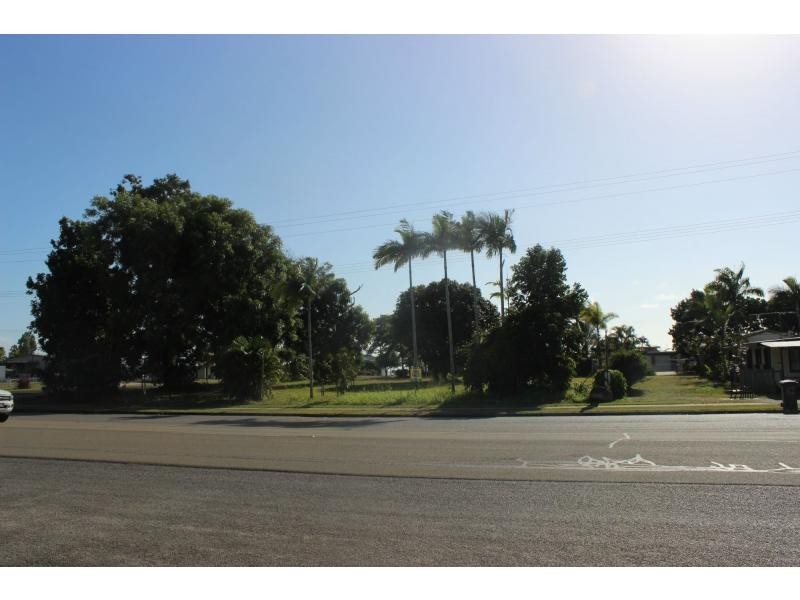 192 Victoria Street, Cardwell QLD 4849