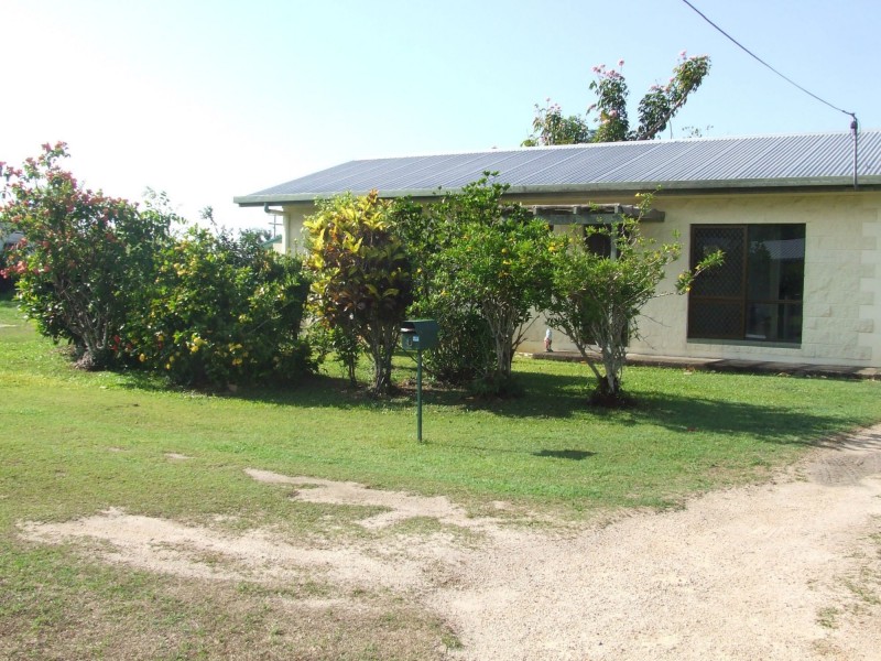 6 Ferguson Street, Cardwell QLD 4849