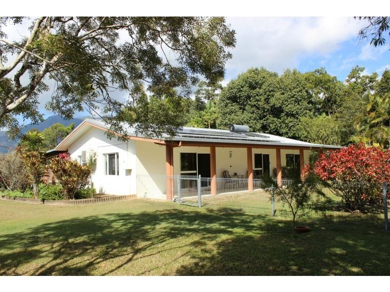33 Sullivan Road, Cardwell QLD 4849