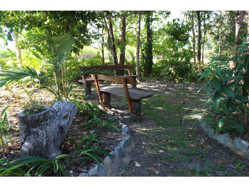 382 Bluff Road, Bilyana QLD 4854