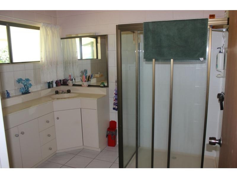 965 Kennedy Creek Road, Kennedy QLD 4816