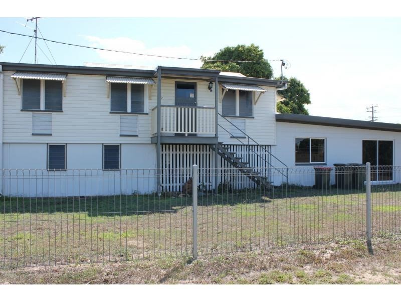 17 Panos Street, Cardwell QLD 4849