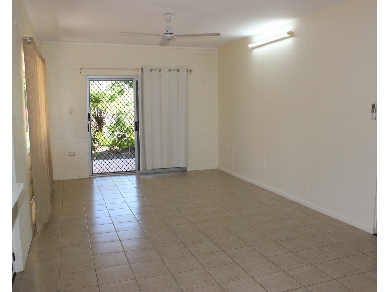 1/10 Raleigh Street, Cardwell QLD 4849