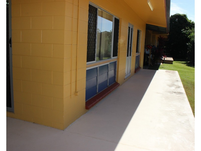 1/10 Raleigh Street, Cardwell QLD 4849