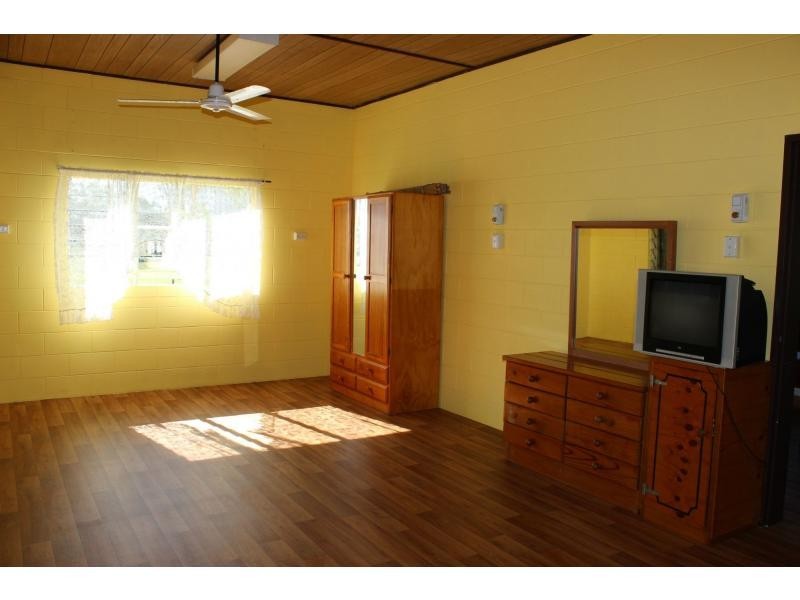 3 Teitzel Close, Cardwell QLD 4849