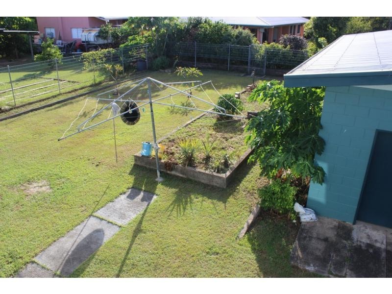 10 Toohey Street, Cardwell QLD 4849