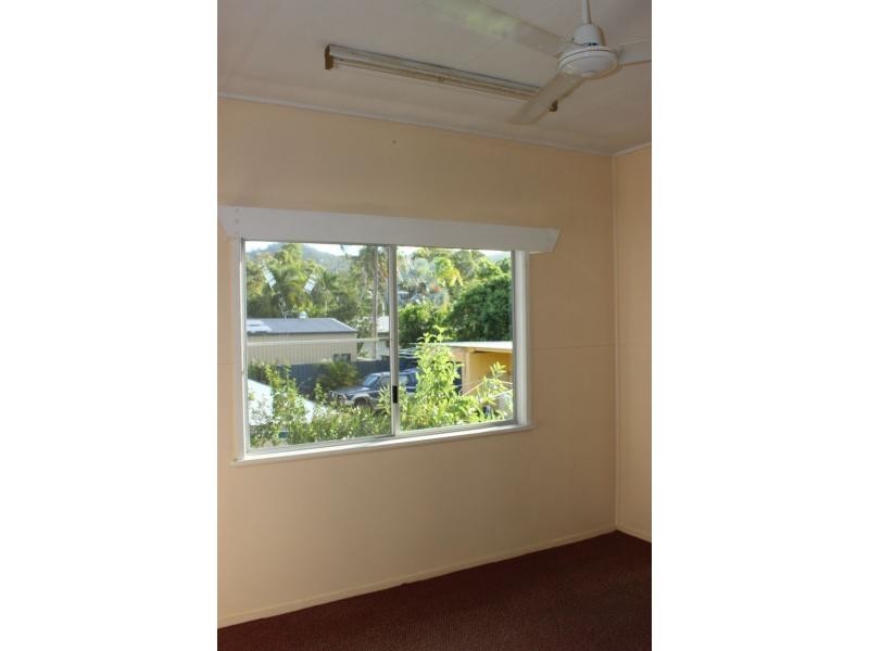 10 Toohey Street, Cardwell QLD 4849