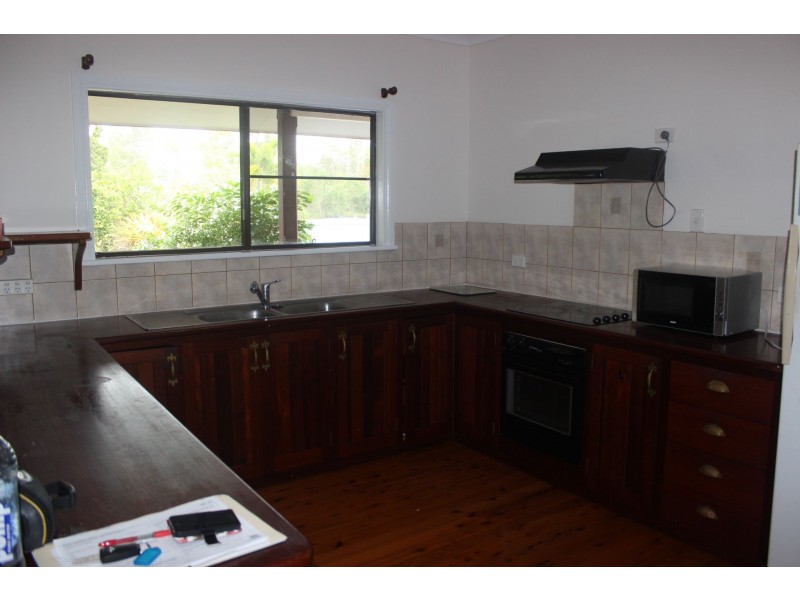 9 Edmondson Close, Cardwell QLD 4849
