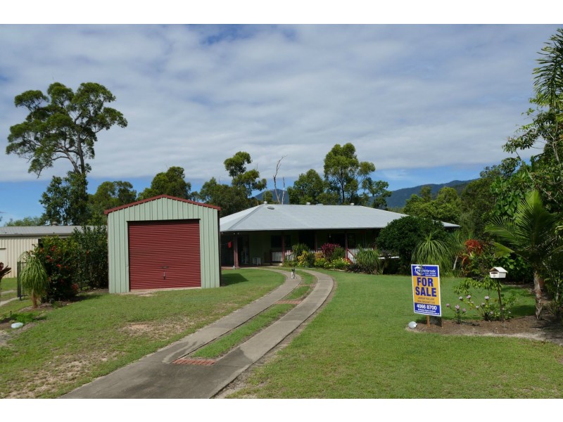 9 Edmondson Close, Cardwell QLD 4849