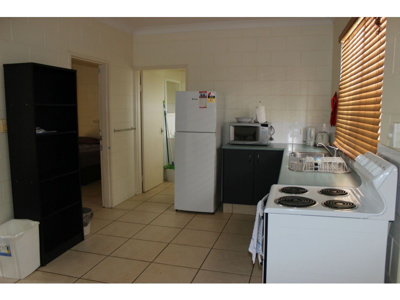 5/25 Victoria Street, Cardwell QLD 4849