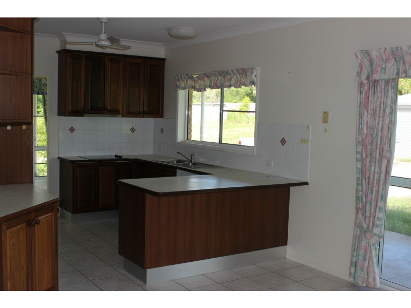 18 Sullivan Road, Cardwell QLD 4849