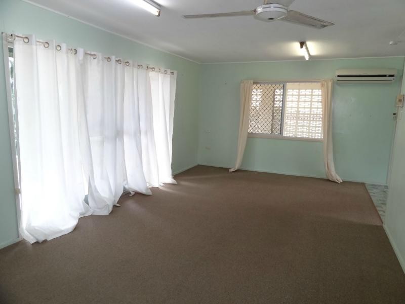 233 Victoria Street, Cardwell QLD 4849