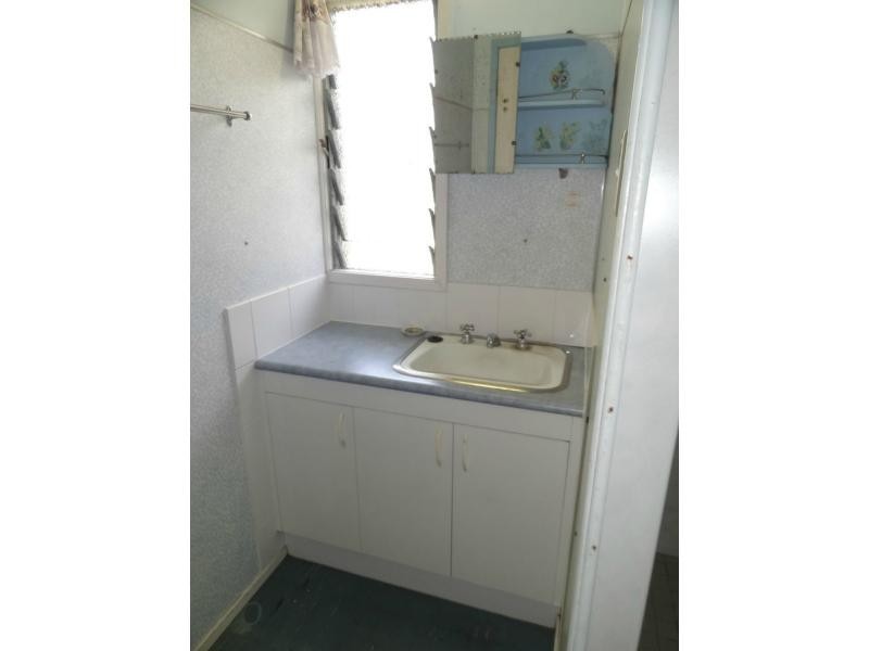 233 Victoria Street, Cardwell QLD 4849