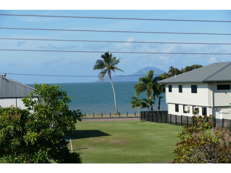 3 Leefe Street, Cardwell QLD 4849