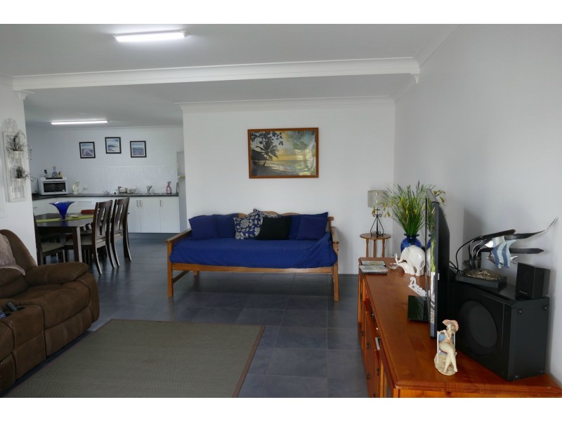 3 Leefe Street, Cardwell QLD 4849