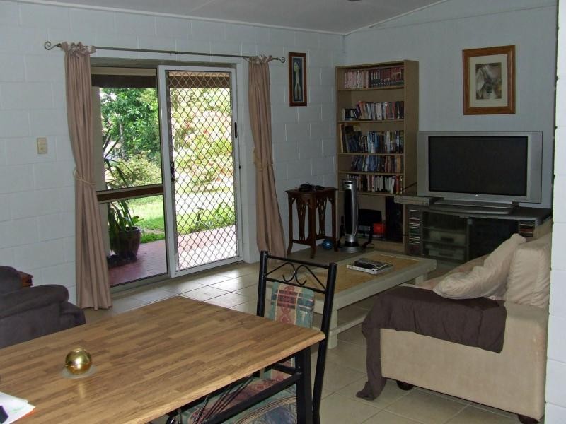 10 Ferguson Street, Cardwell QLD 4849