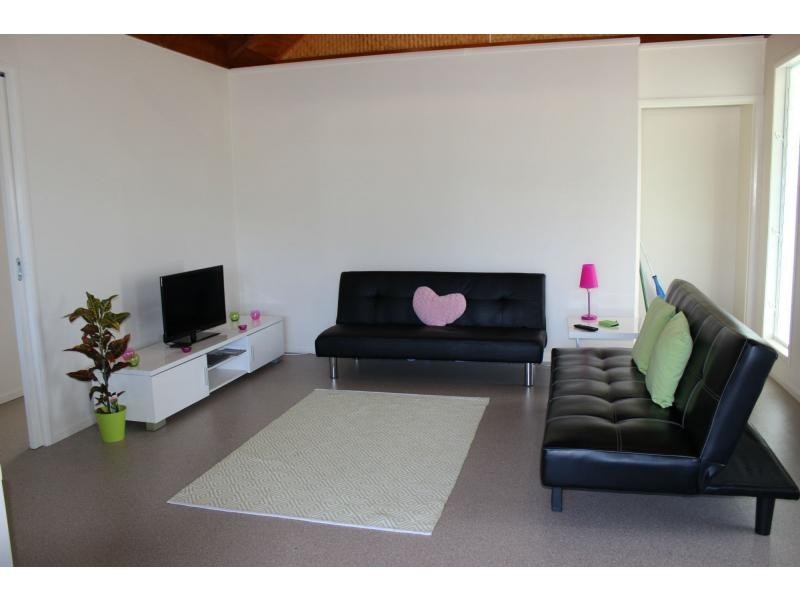 82 Roma Street, Cardwell QLD 4849