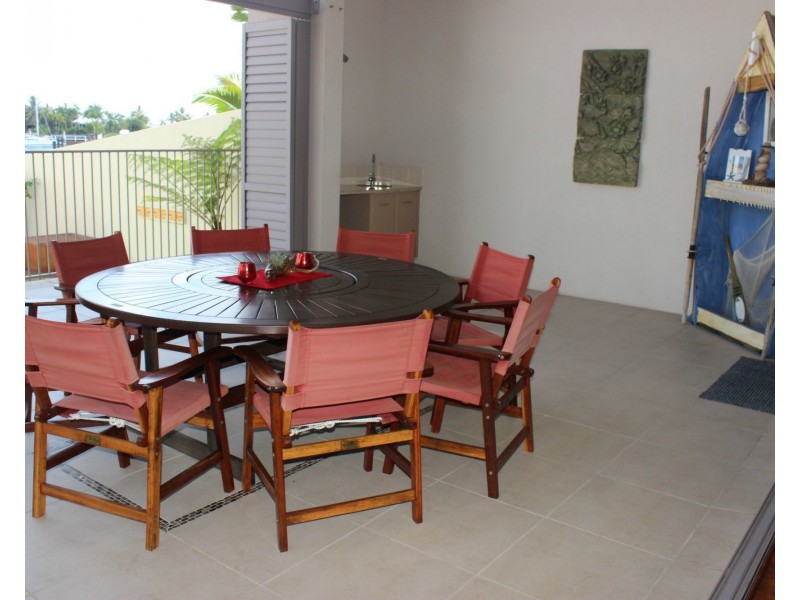 2/3 ALLAMANDA Lane, Cardwell QLD 4849