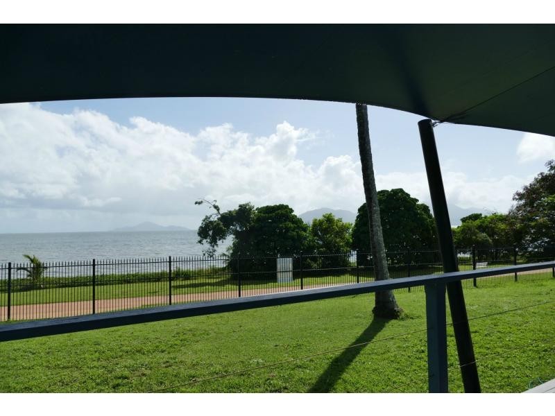 154-156 Victoria Street, Cardwell QLD 4849