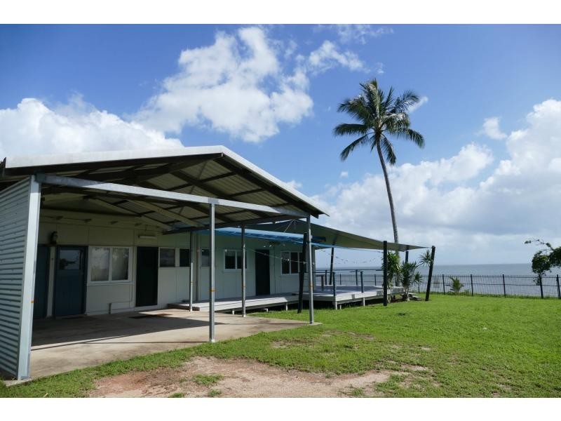 154-156 Victoria Street, Cardwell QLD 4849