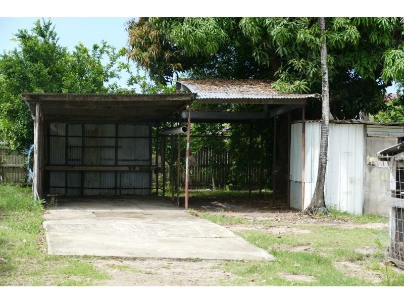 200 Victoria Street, Cardwell QLD 4849