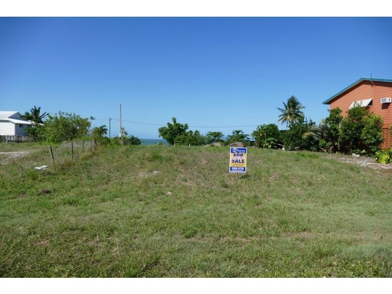 4 Eden Street, Cardwell QLD 4849