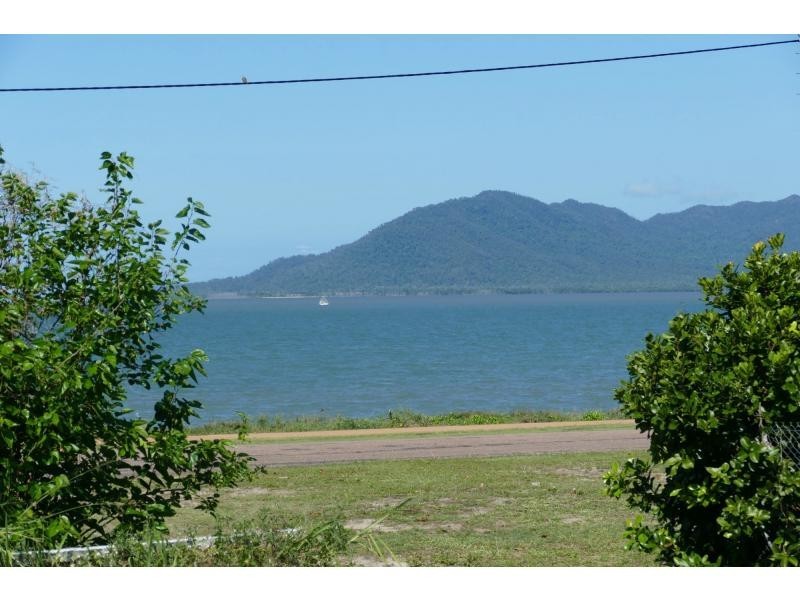 4 Eden Street, Cardwell QLD 4849