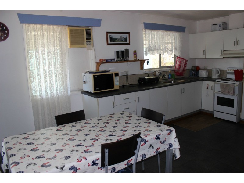 11 Toohey Street, Cardwell QLD 4849
